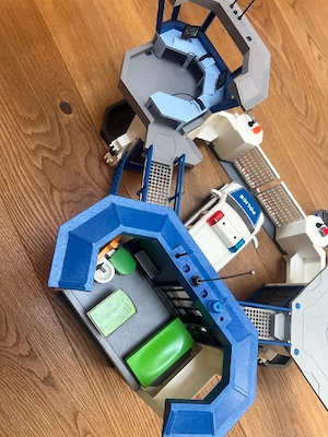 Polizeistation Playmobil Bild 2