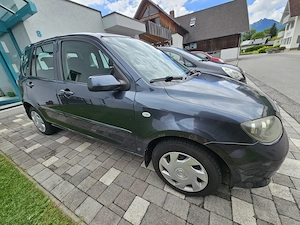 Mazda 2 an Bastler  Bild 2