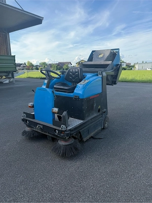 Gansow 140d Kehrsaugmaschine Bild 3