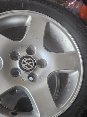 VW AlluFelgenSommer Reiffen  Bild 4