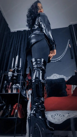 Domina mit Erfahrung  Clarisa  Bild 9