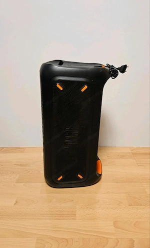 Verkaufe unsere JBL Partybox Club 120. Bild 2