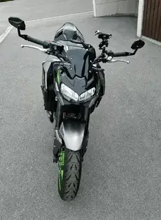 Kawasaki Z900 | PLUS Zubehörpaket | Sportlicher Umbau | 6.500 km | Service + Pickerl + Reifen NEU Bild 4