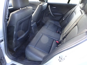 Bmw 118d mit neuem Pickerl Bild 7