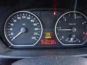 Bmw 118d mit neuem Pickerl Bild 8