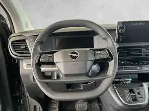 Opel Vivaro Bild 7