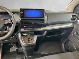 Opel Vivaro Bild 6