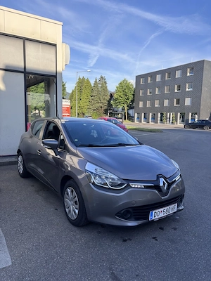 Renault Clio 1.5dCi   Neuer Tüv Bild 2