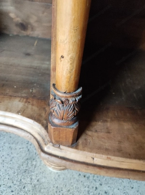 Holzbücherregal - Unikat Bild 5