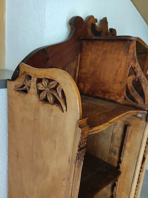 Holzbücherregal - Unikat Bild 3