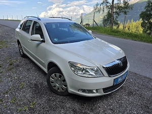 Skoda  Octavia  1.6  Tdi  4 4 Bild 3