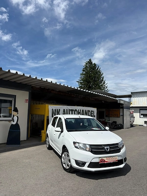 Dacia Sandero 2016 TÜV.6.2027 Bild 3