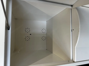 Schliessfachschrank der Marke Berger Bild 2