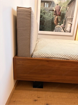 Doppelbett mit Holzrahmen braun, Lattenrost und Matratze Bild 4
