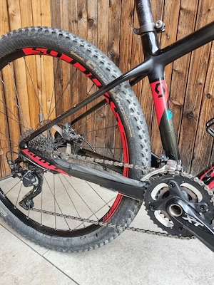 Mountainbike Scott Scale 700 Bild 3