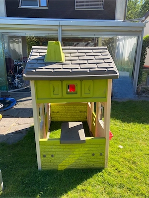 Smoby Spielhaus Bild 2