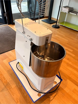 Teigknetmaschine 15l 10 kg Bild 4
