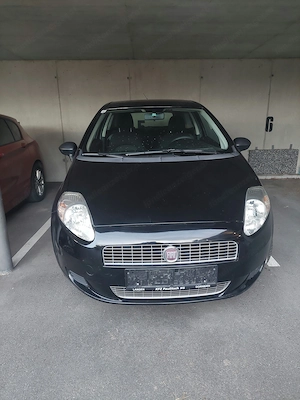 Fiat Punto 1.2 Benziner mit PS 65 Bj 2009  Bild 3