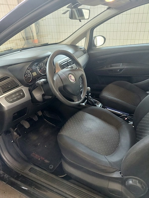 Fiat Punto 1.2 Benziner mit PS 65 Bj 2009  Bild 5