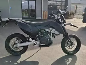 KTM 690 Enduro Bild 5