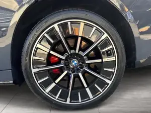 BMW iX3 iX3 50 xDrive Sportpaket Head-Up HK HiFi Bild 6
