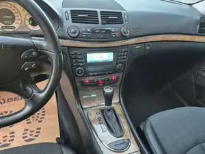 Mercedes-Benz E 220 Bild 14