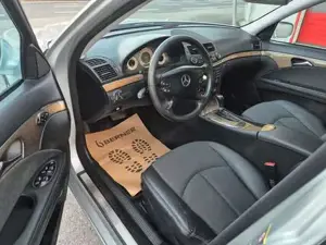 Mercedes-Benz E 220 Bild 12