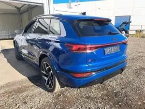Audi Q6 e-tron SQ6 360 kW (489 PS), Automatik Bild 4