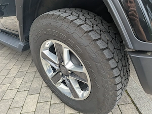 Jeep Wrangler Unlimited 2.0 GME Sahara 4 4 Aut.   272 PS   8-fach bereift Bild 7