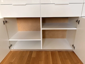 Hochglanz Kommode mit Rückwand Bild 2