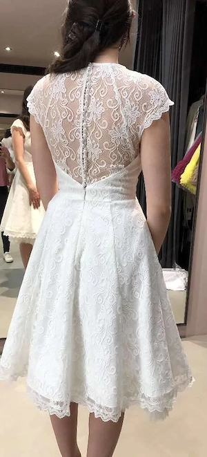 Kurzes Brautkleid "Küss die Braut" (Größe 36) Bild 2