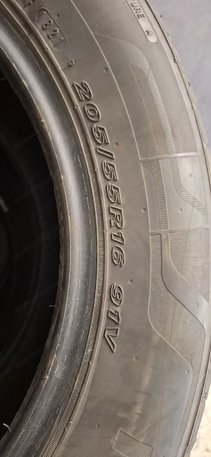 Reifen für das Auto