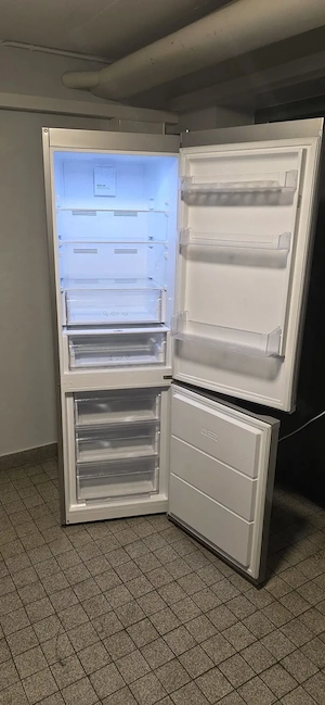 Zu Verschenken .Kühlschrank NORDFROST. Bild 2