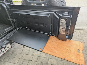 Jeep Wrangler Unlimited 2.0 GME Sahara 4 4 Aut.   272 PS   8-fach bereift Bild 8