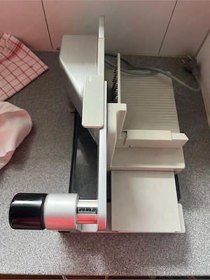 Brotschneidemaschine Bild 3
