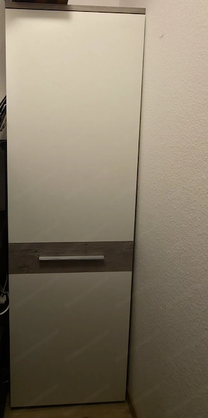Garderobe  Bild 2