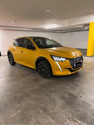 Peugeot 208 GT Pack Bild 3