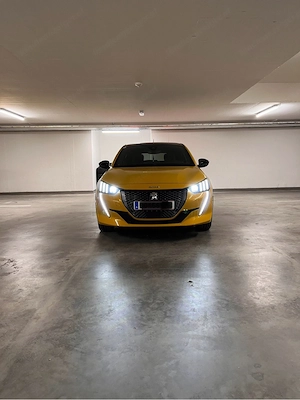 Peugeot 208 GT Pack Bild 2