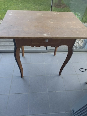 Kleiner Tisch Alt Bild 2