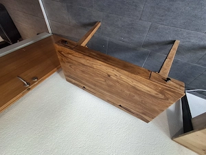 Schreibtisch 