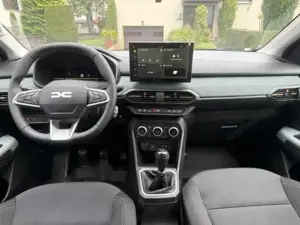 Dacia Sandero Bild 8