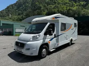 Fiat Ducato Orange Camp Wohnmobil inkl. Anhänger  umfangreichem Campingzubehör Bild 3