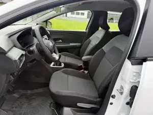 Dacia Sandero Bild 4