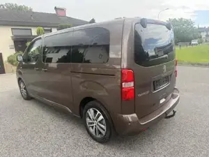 Peugeot Traveller Bild 2