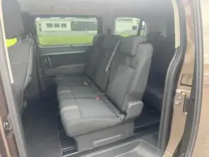 Peugeot Traveller Bild 6