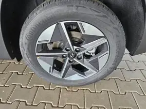 Hyundai TUCSON E-Motion 1.6 T-GDi HEV 2WD / LED ACC 2-Zonen Kl... Bild 9