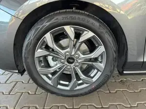 Ford Focus Turnier ST Line X 1.0 7AT / Winterpaket PDC VH + Kamer... Bild 5