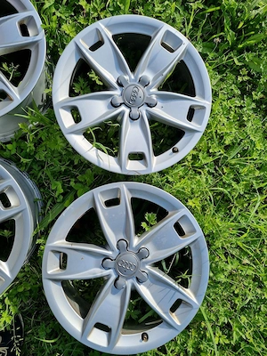 Audi A3 8P Alufelgen 17 Zoll Felgen 7,5J x 17 Zoll Bild 2