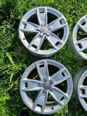 Audi A3 8P Alufelgen 17 Zoll Felgen 7,5J x 17 Zoll Bild 3