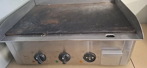 Elektro-Grillplatte aus Edelstahl.